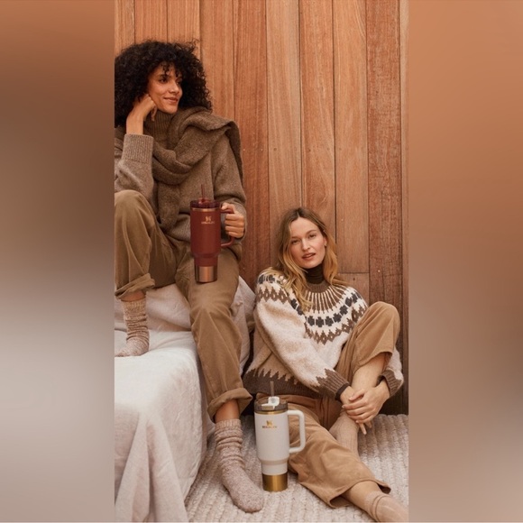 🎉LAST PIECE🎉Stanley 40oz. Quencher H2.0 FlowState Tumbler Glided Celadon - Picture 9 of 14